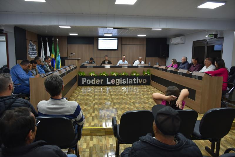 Câmara de Laranjeiras do Sul realiza 31ª Sessão Ordinária com foco em infraestrutura, gestão pública e valorização dos servidores